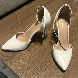 Dream Pairs White Ankle Strap Heels